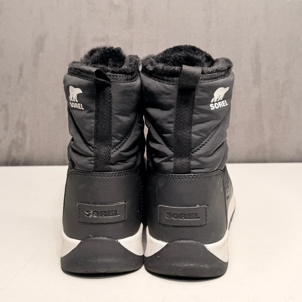 Sorel Whitney II Short Lace Boots Women 10 Black Waterproof Faux Fur Snow NL3820